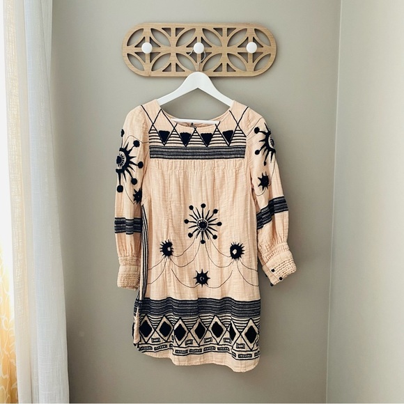 Free People Long Sleeve Embroidered Tunic/Dress Cream Sz XS - Picture 1 of 11